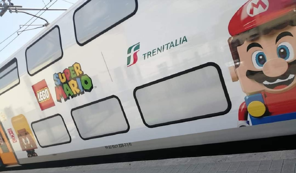 treno di super mario lego