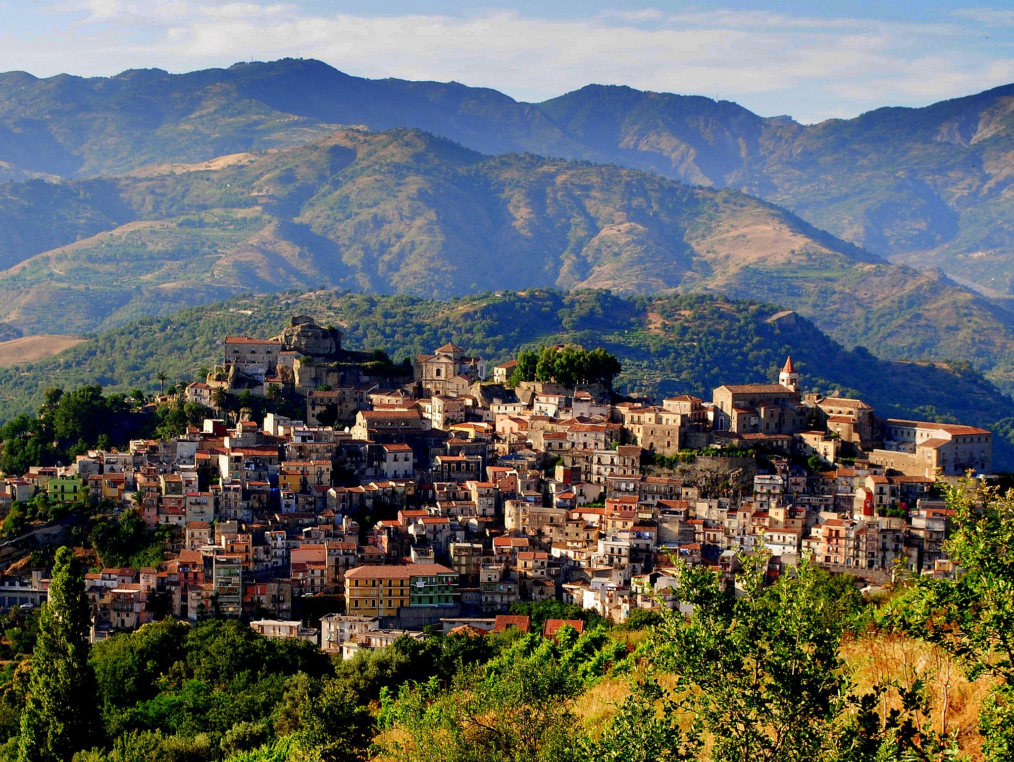 castiglione di sicilia centro storico