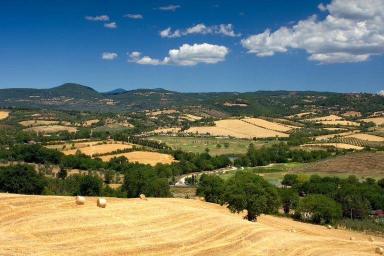 entroterra toscana in camper