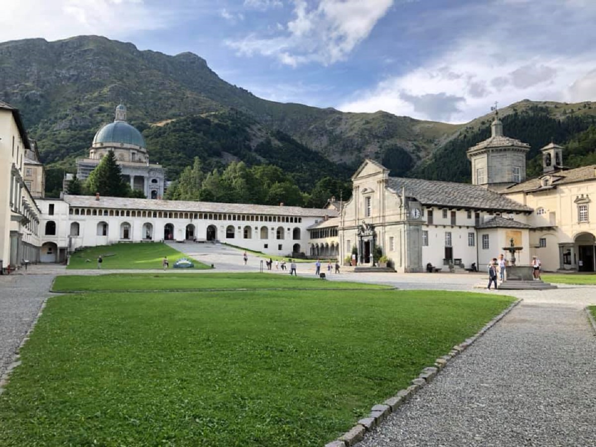 oropa santuario madonna nera