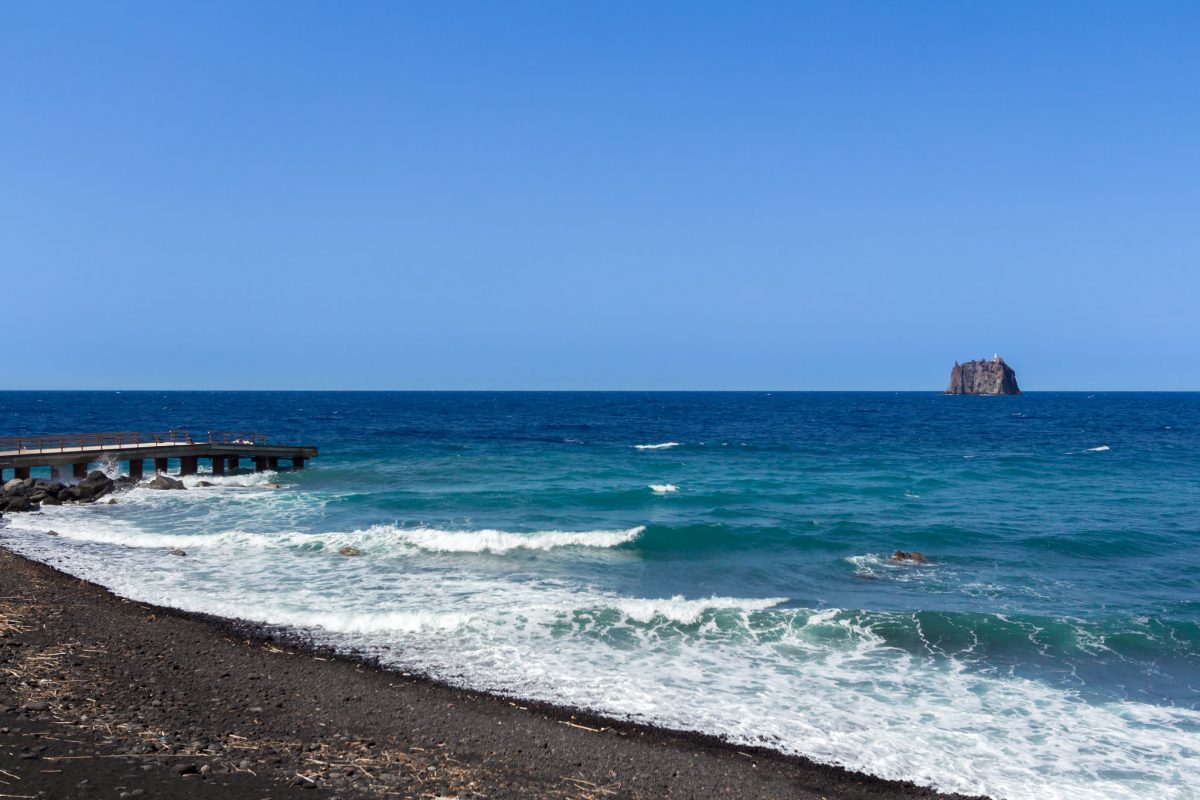 stromboli spiaggia