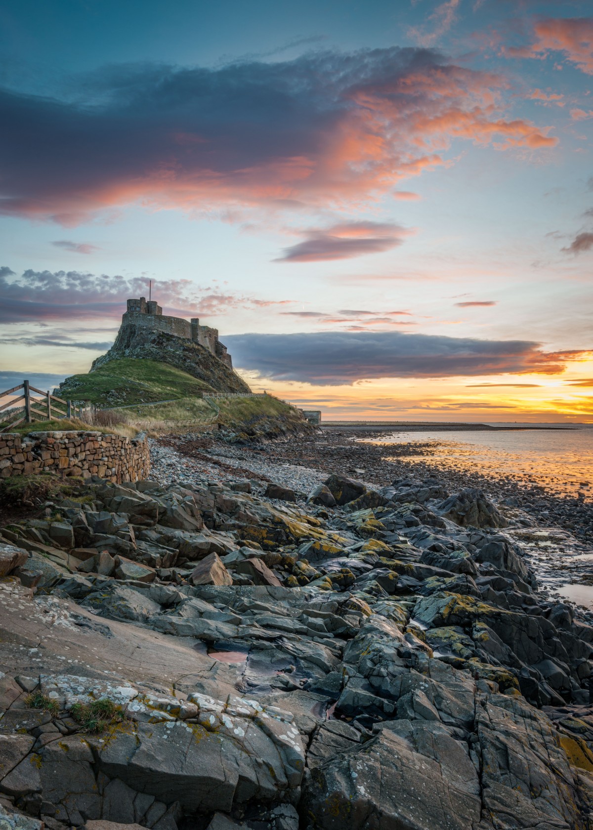 abbazia di lindisfarne in scozia 2