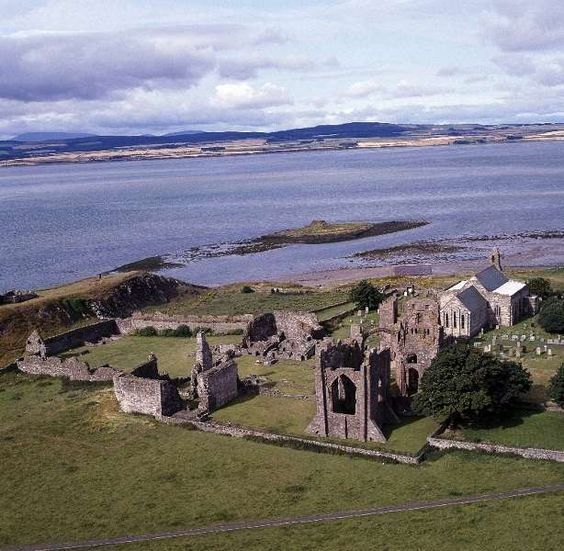 abbazia di lindisfarne