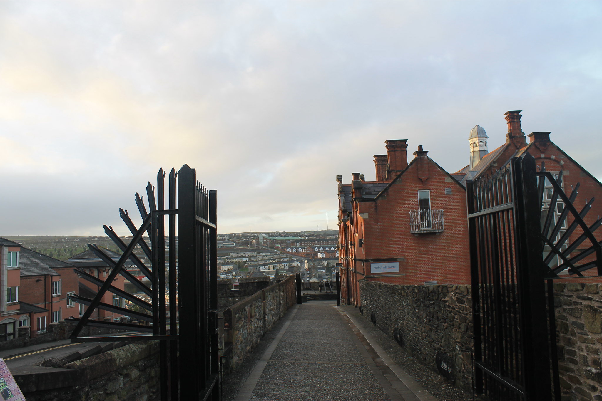 città murata derry irlanda