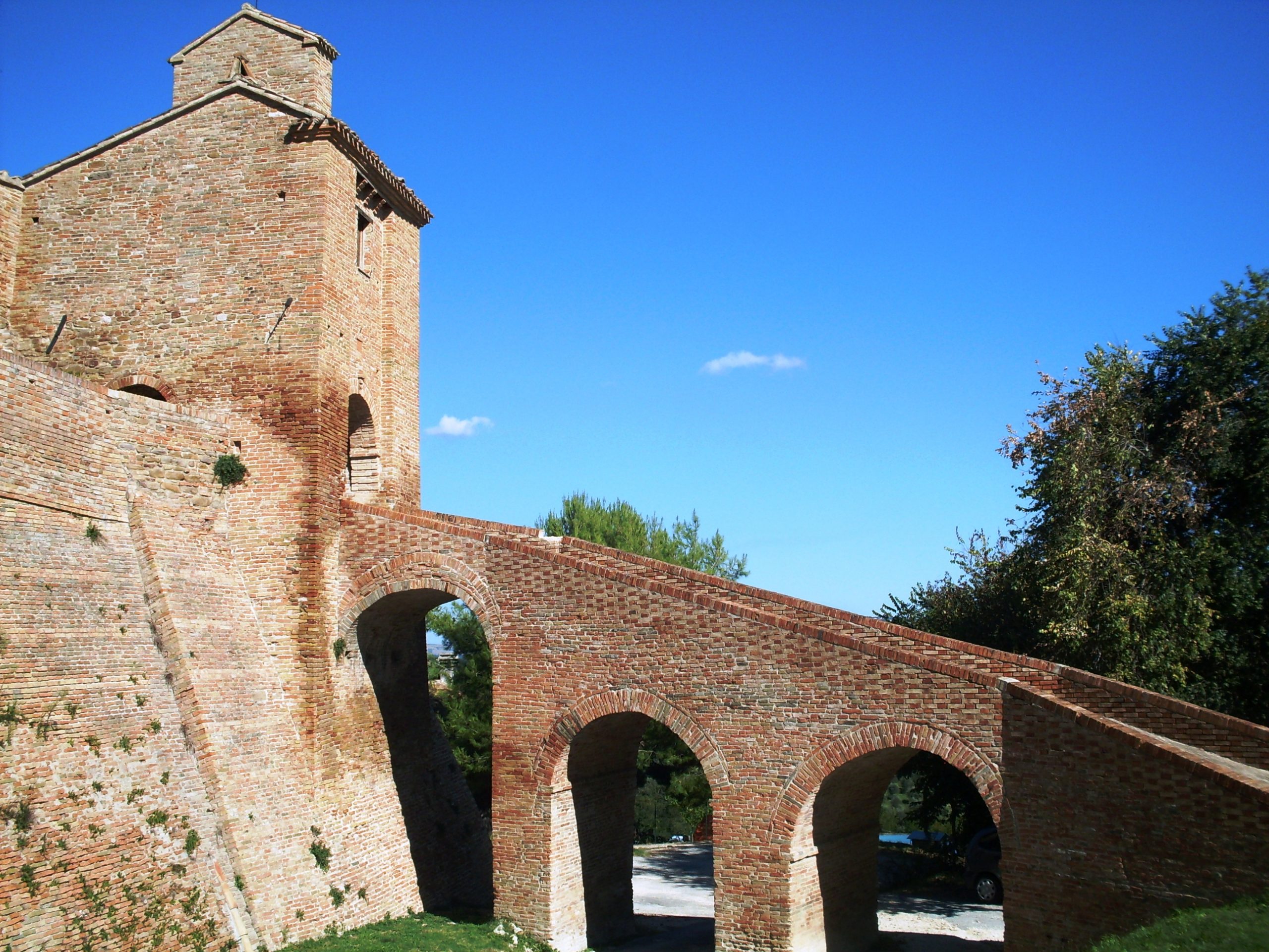 Castello di Loretello