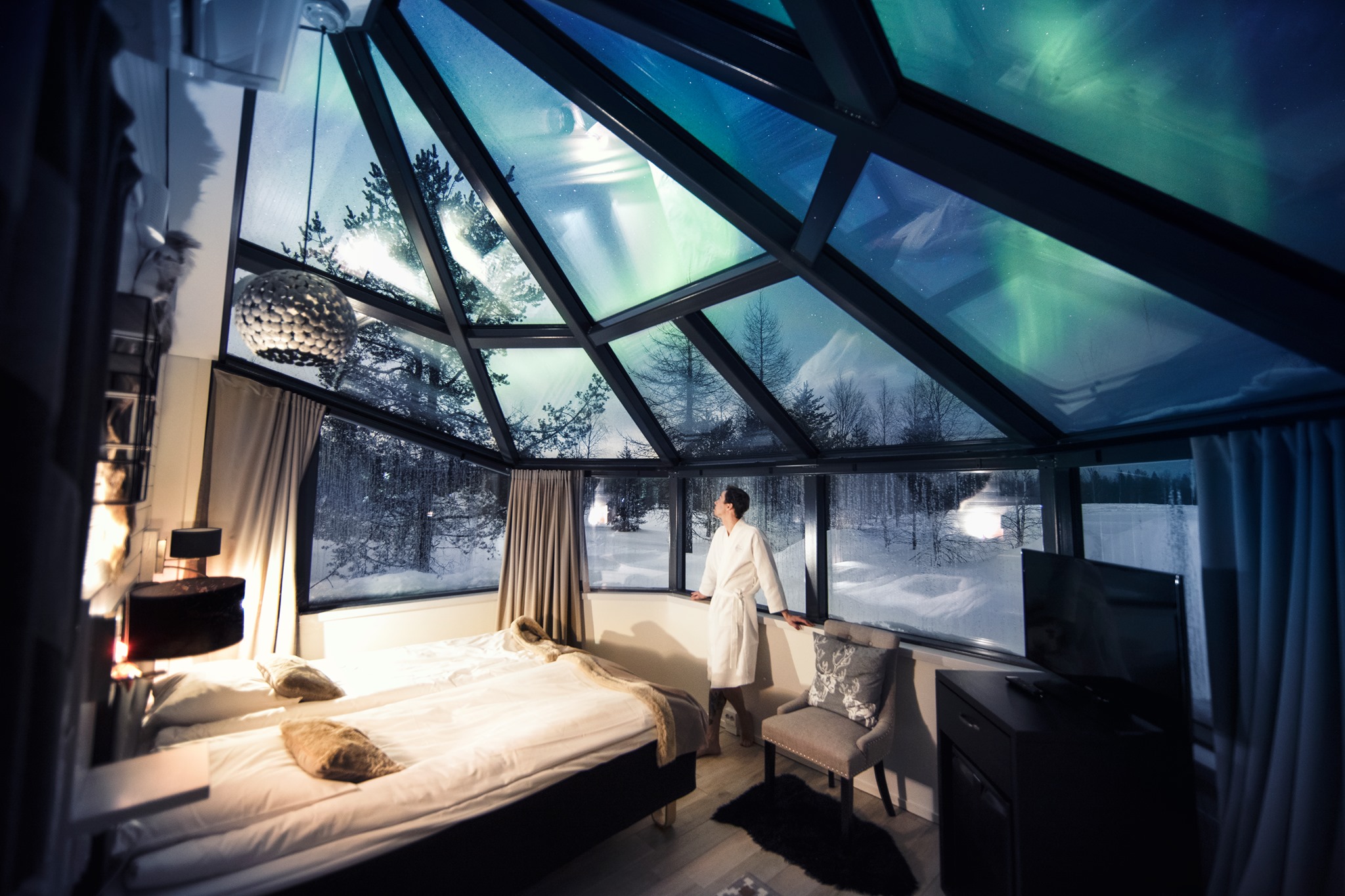 Santa's Hotel Aurora's Glass igloos