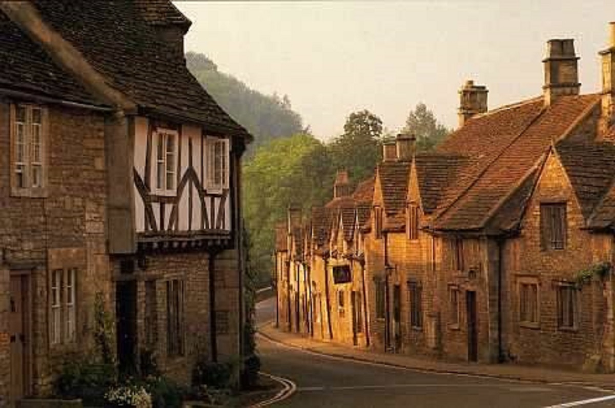 castle combe