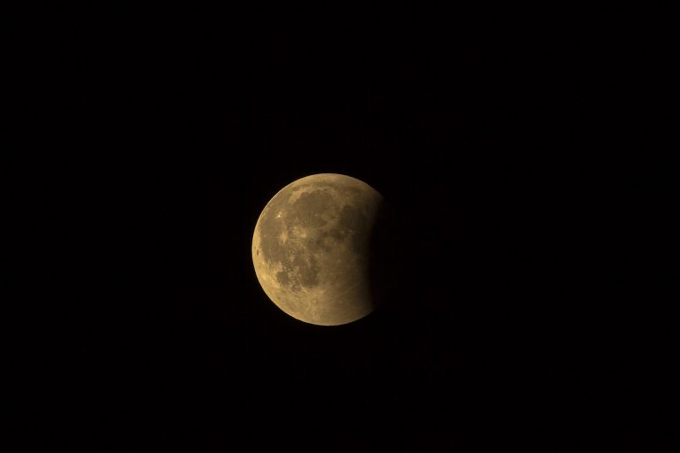 eclissi luna del castoro
