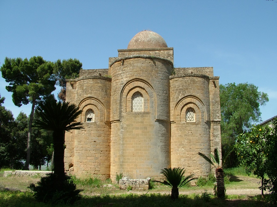 Santissima Trinità di Delia