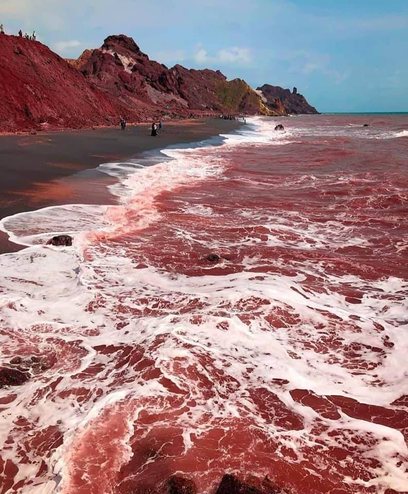 Spiaggia rossa
