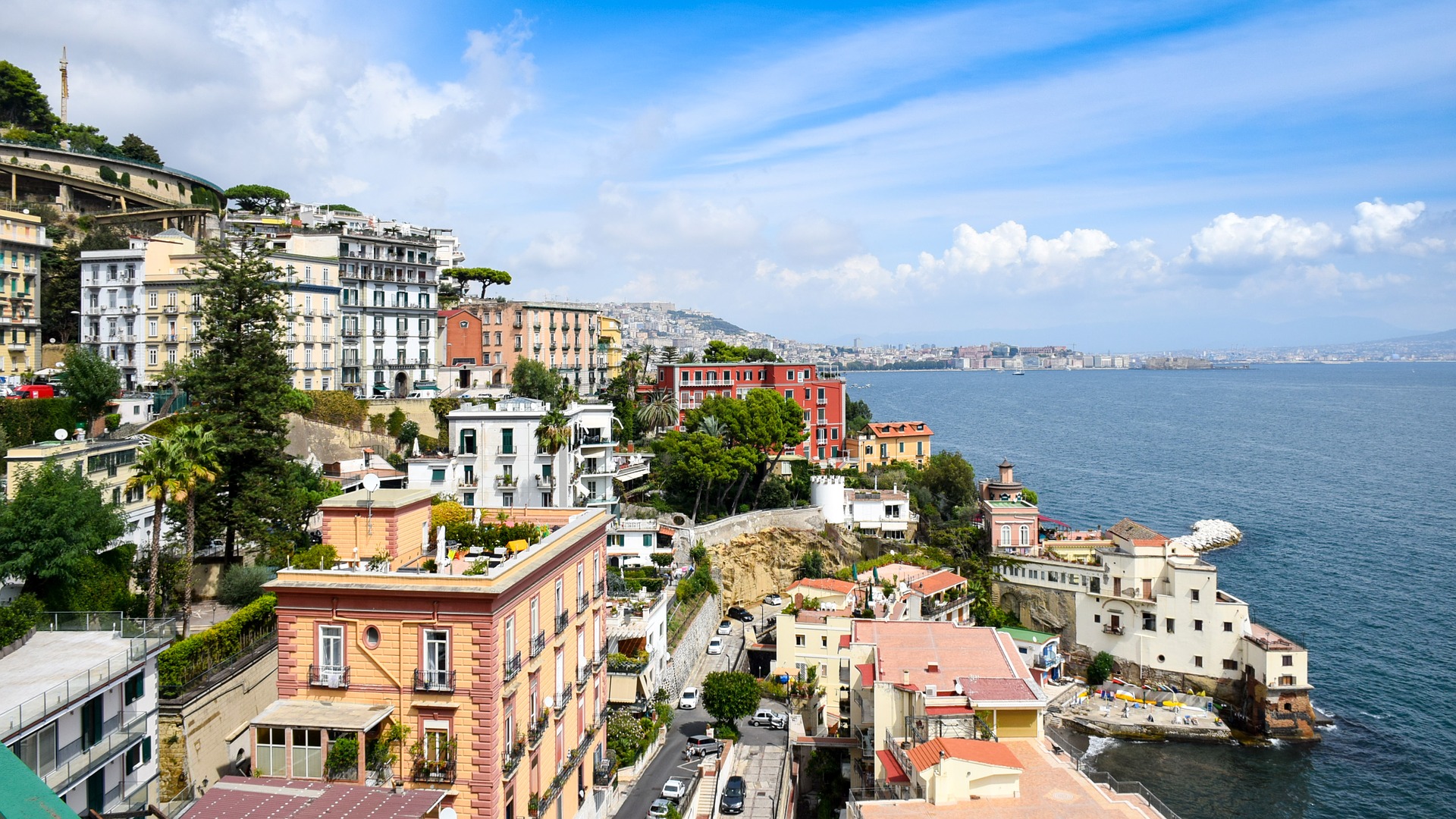 itinerario napoli a piedi giorno