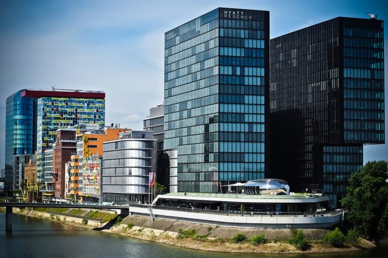 architecture-1515475_1280