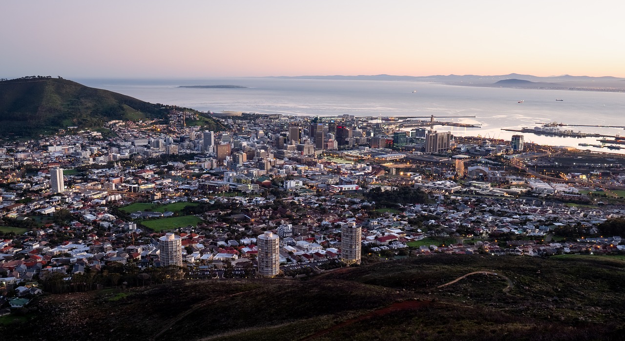 cape-town-city-bowl-3545921_1280