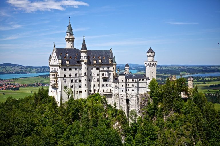 fairytale-532850_1280