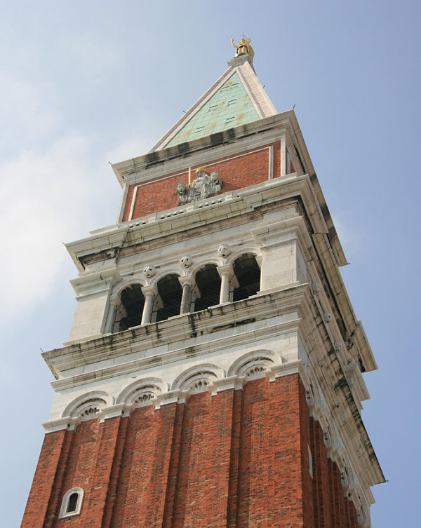 campanario san marcos venecia cerca