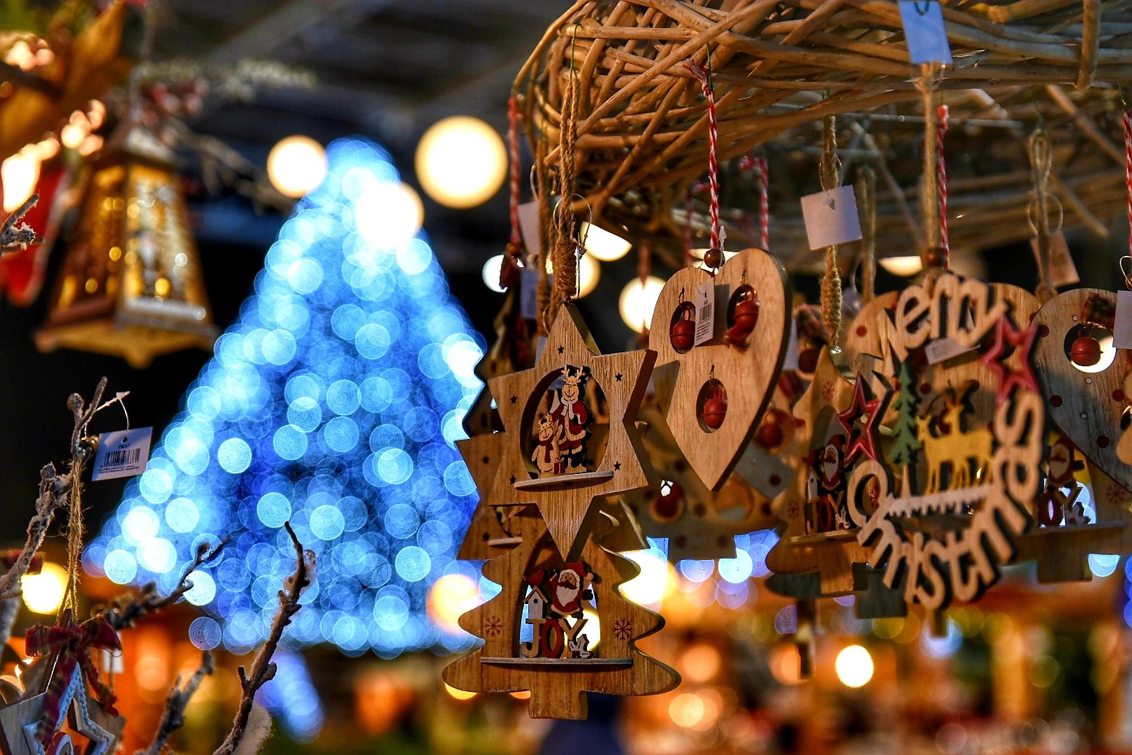 Natale, Mercato