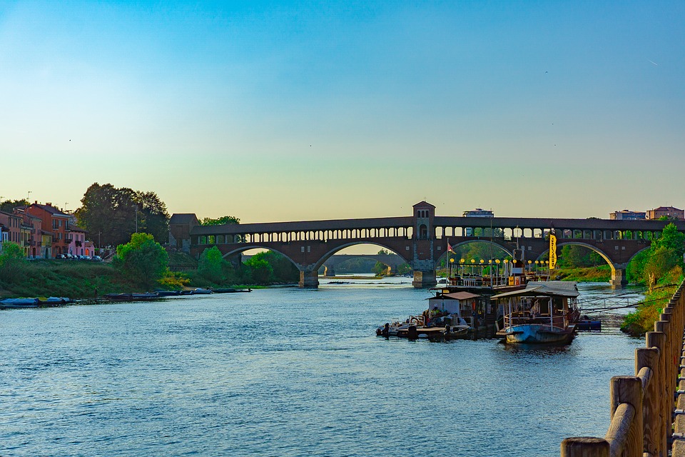 Pavia città