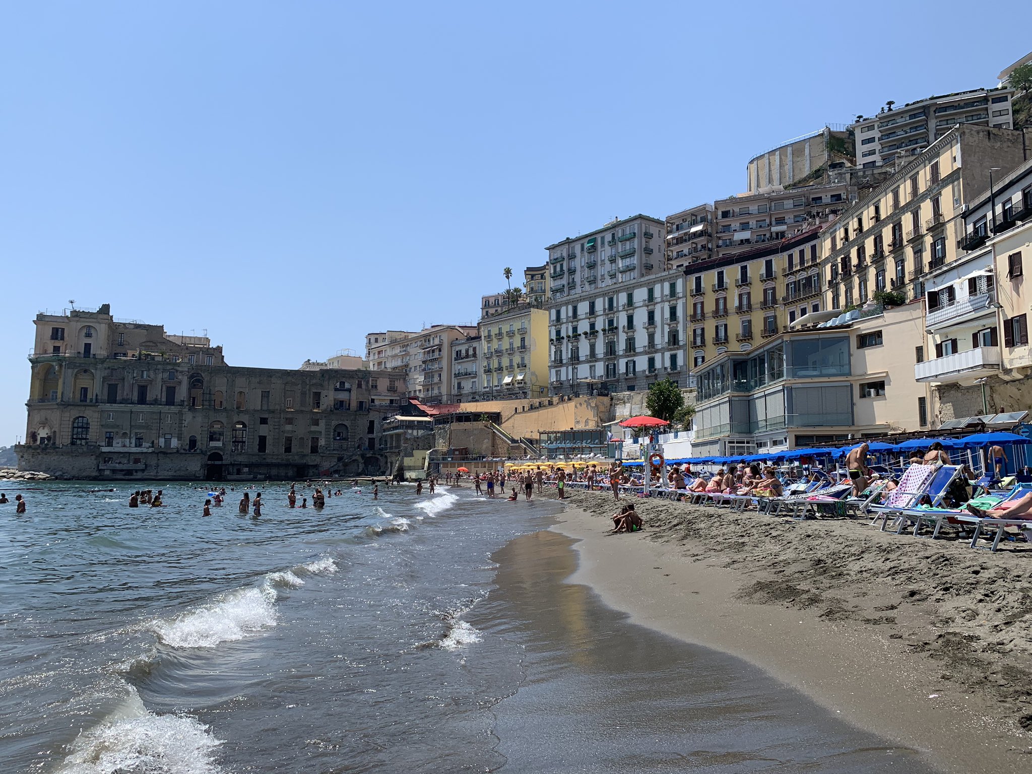 le spiagge più belle di Napoli