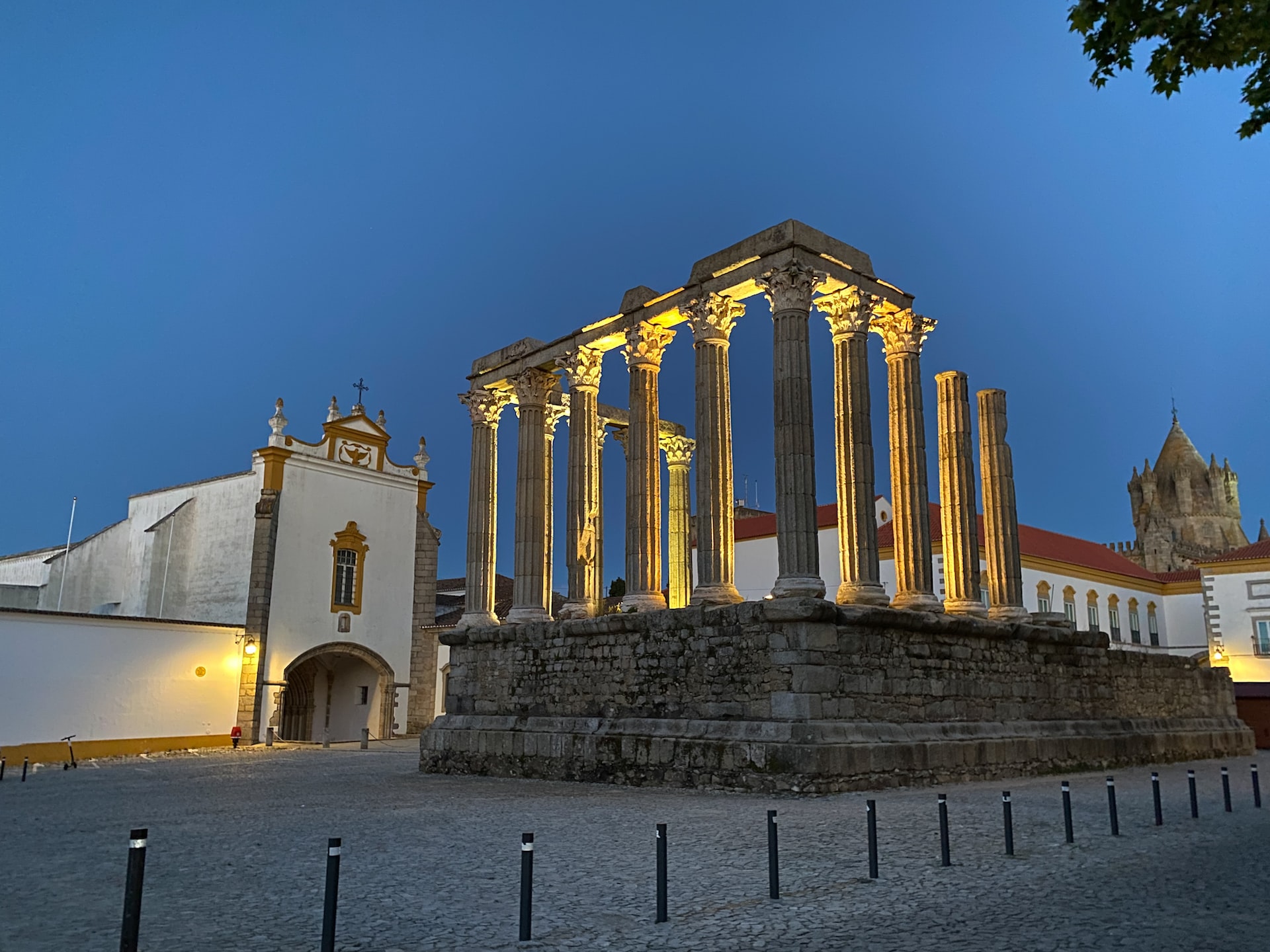 evora