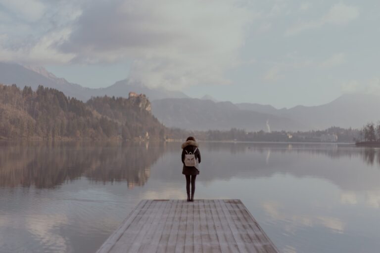 come viaggiare da soli