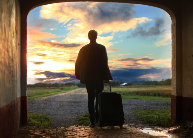 mete viaggiare da soli