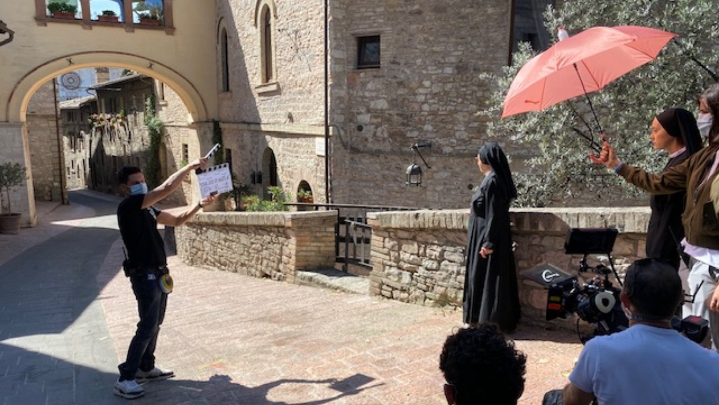 che dio ci aiuti 7 location assisi