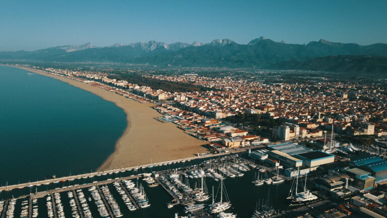come arrivare a viareggio