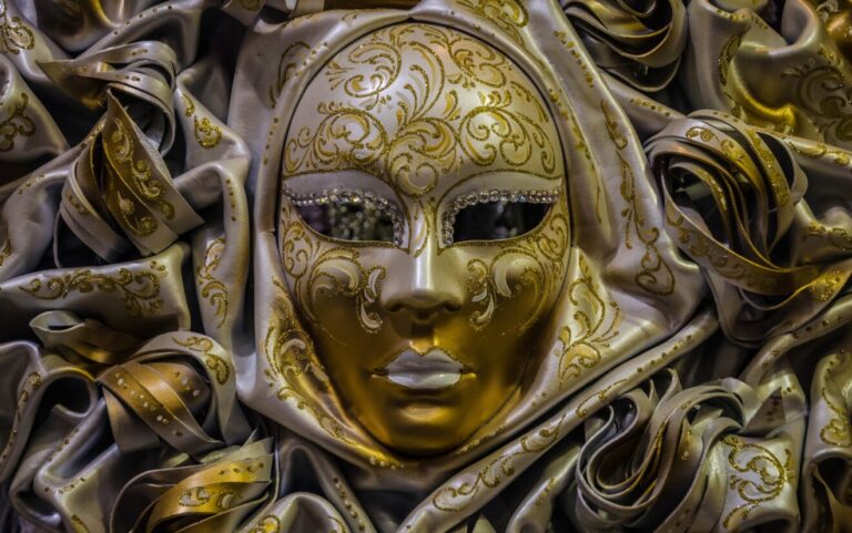 maschere di carnevale storia