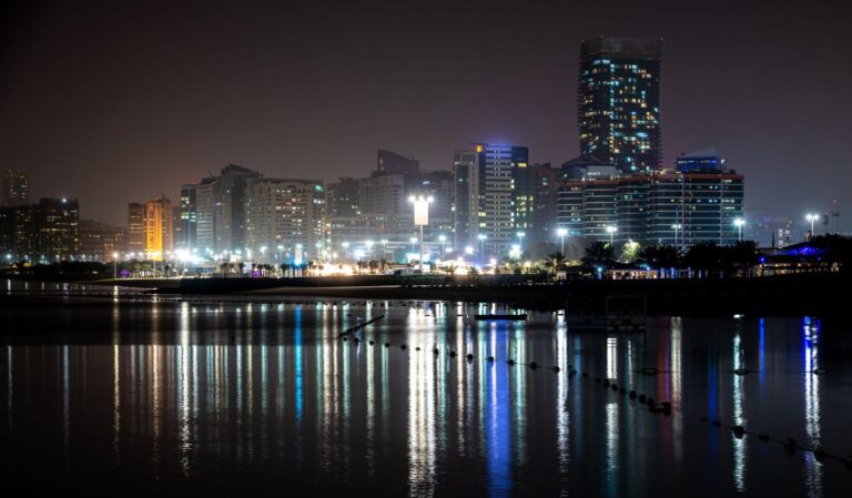 cosa fare ad abu dhabi la sera