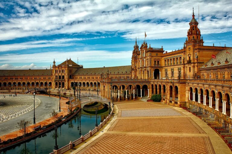 plaza espana 1751442 1280