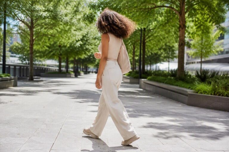 Quiet luxury hair: la tendenza che valorizza la bellezza naturale dei capelli