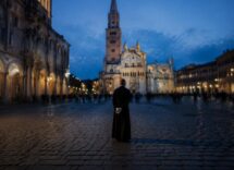 Il dibattito su caos, religione e creatività a Modena