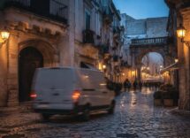 Ottobre: Bari, Bologna e Napoli spiccano, ma ristoranti soffrono