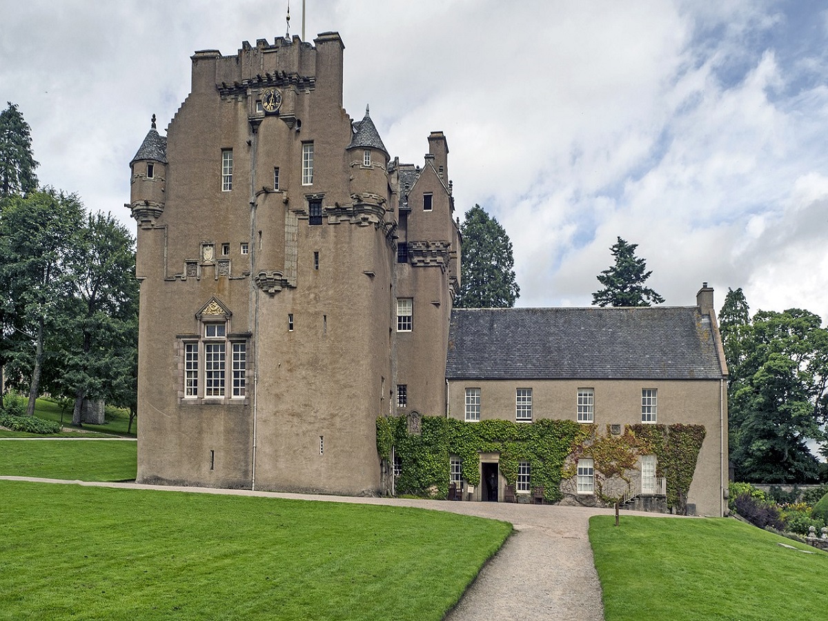 Conoce la historia del castillo de Crathes en Escocia