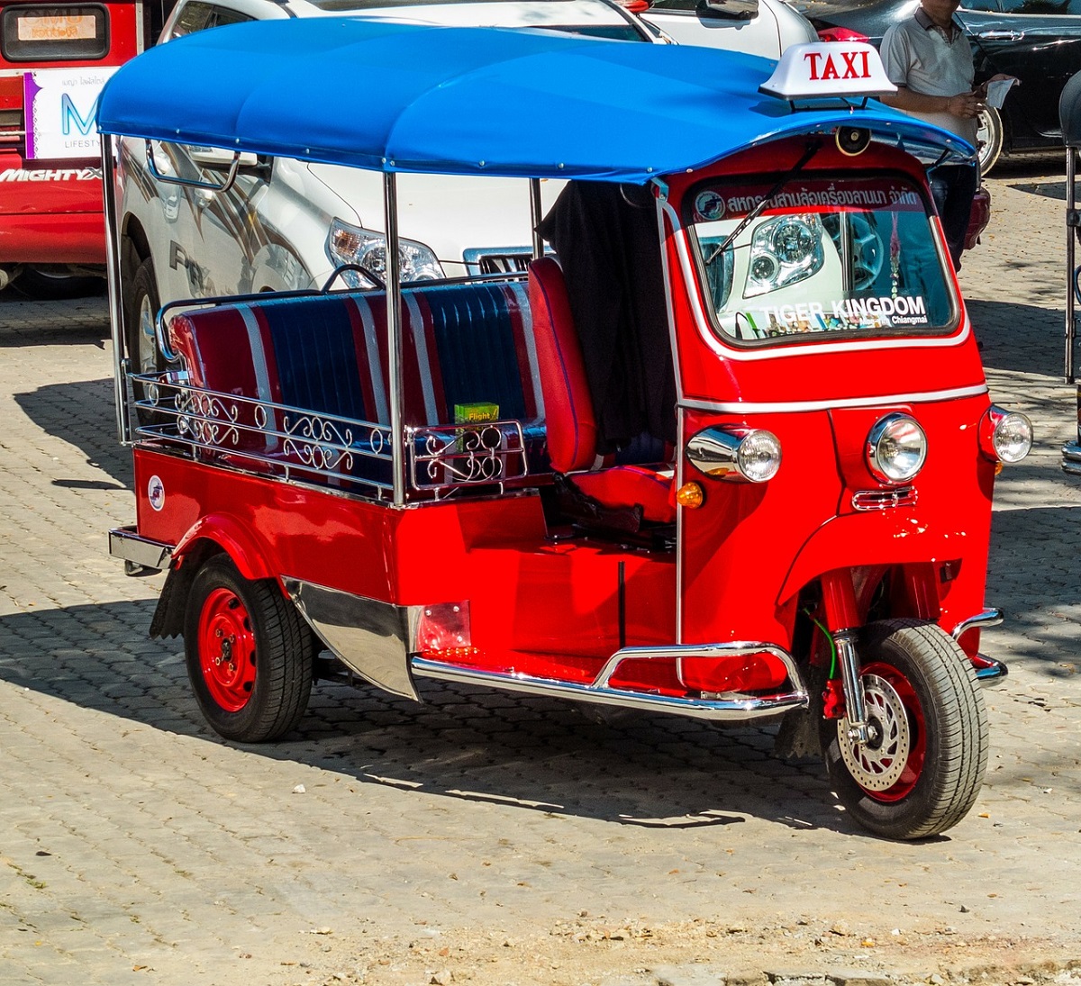 Tuk-Tuk, muévase rápido, barato, divertido y fácil