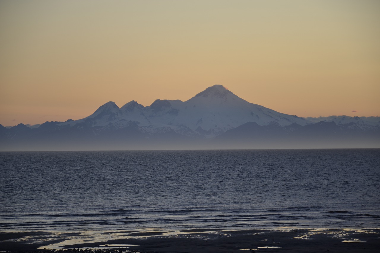 Los 10 volcanes más asombrosos de Alaska