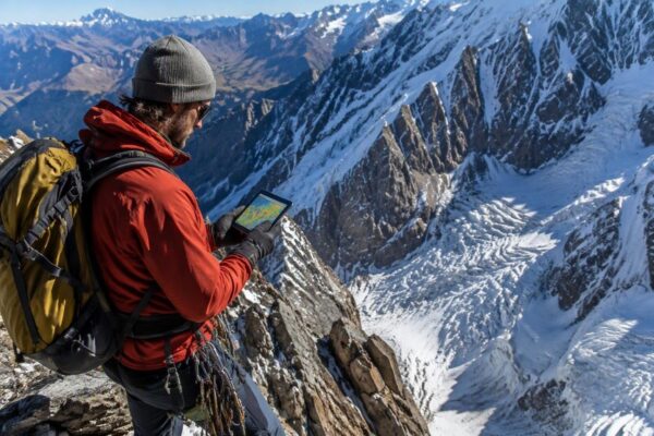 Guía práctica de equipamiento y gestión de riesgos en alta montaña