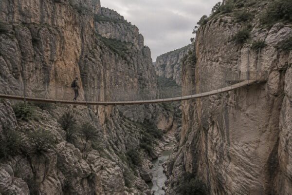 Ruta de los Pantaneros: senderismo y puentes suspendidos en Valencia