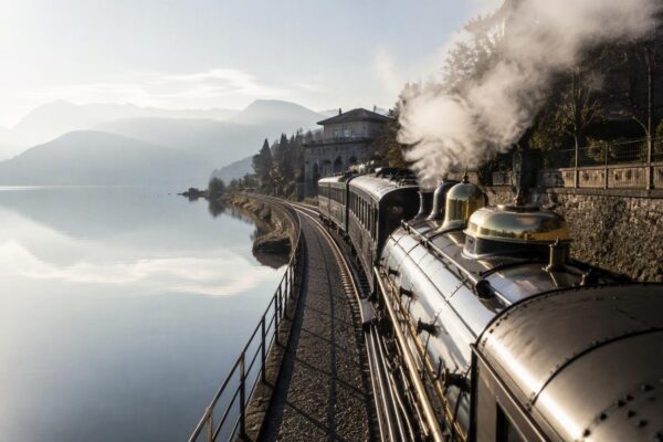 Trenord relanza viajes en trenes de época por los lagos de la Lombardia