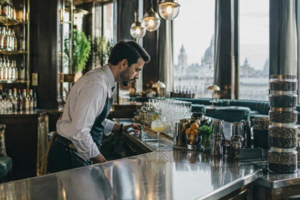 Ranking 2026: bares de cócteles que marcan tendencia