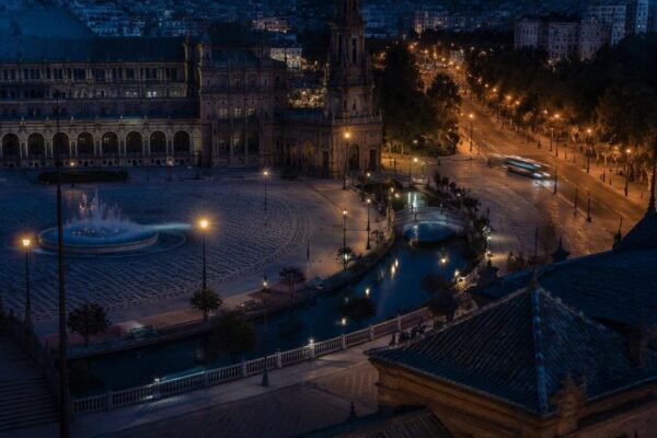 Señala el futuro de la Plaza de España: normativa y obras gigantes en juego