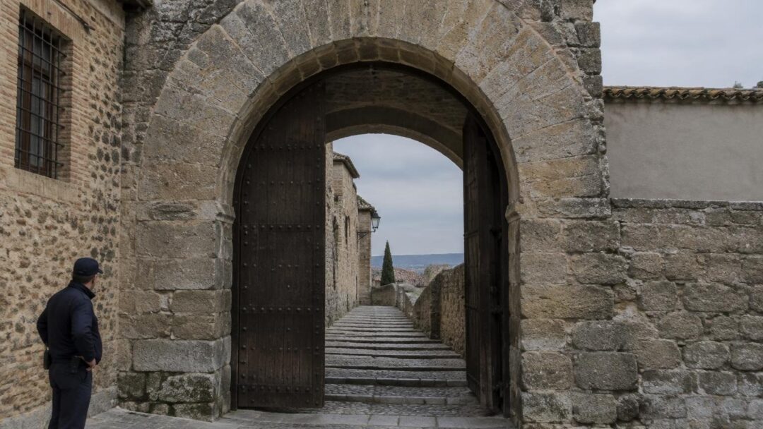 Túnel del tiempo, Boquerón de Ayamonte y pasadizo de Segovia