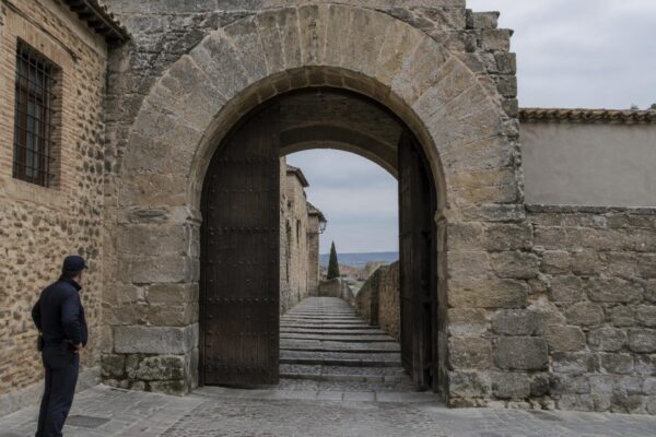 Túnel del tiempo, Boquerón de Ayamonte y pasadizo de Segovia