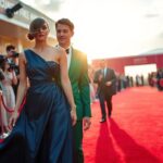 unveiling the hottest celebrity fashion trends of the 2026 awards season 1768082023