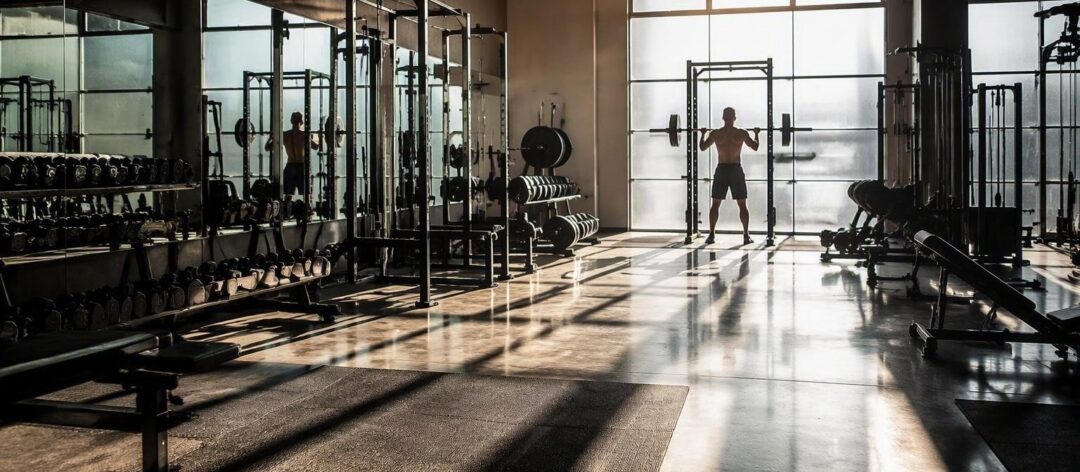 Exploring the Impact of AI-Generated Muscular Images on Male Body Image