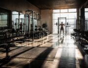 Exploring the Impact of AI-Generated Muscular Images on Male Body Image