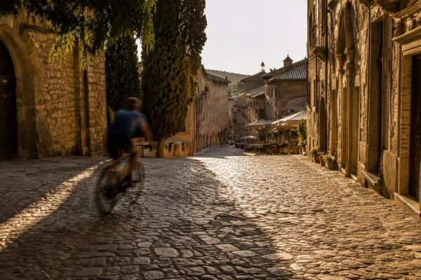 Top Amazon Picks for a Stylish and Comfortable Eurosummer Trip