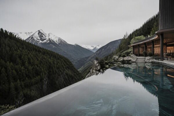 2026’s top wellness resorts where place shapes healing