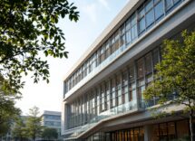 Studenti all'Università Federico II di Napoli durante un laboratorio tecnologico